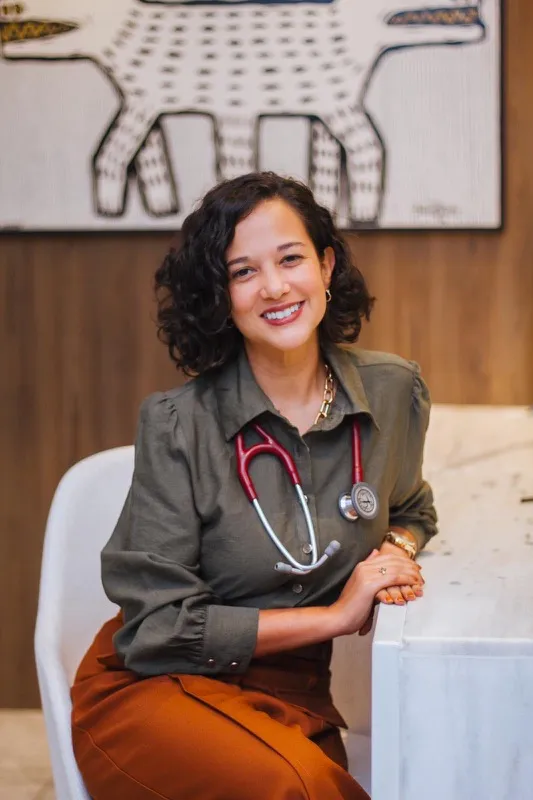 Dra. Ana Beatriz Sacerdote — Gastroenterologia · Hepatologia