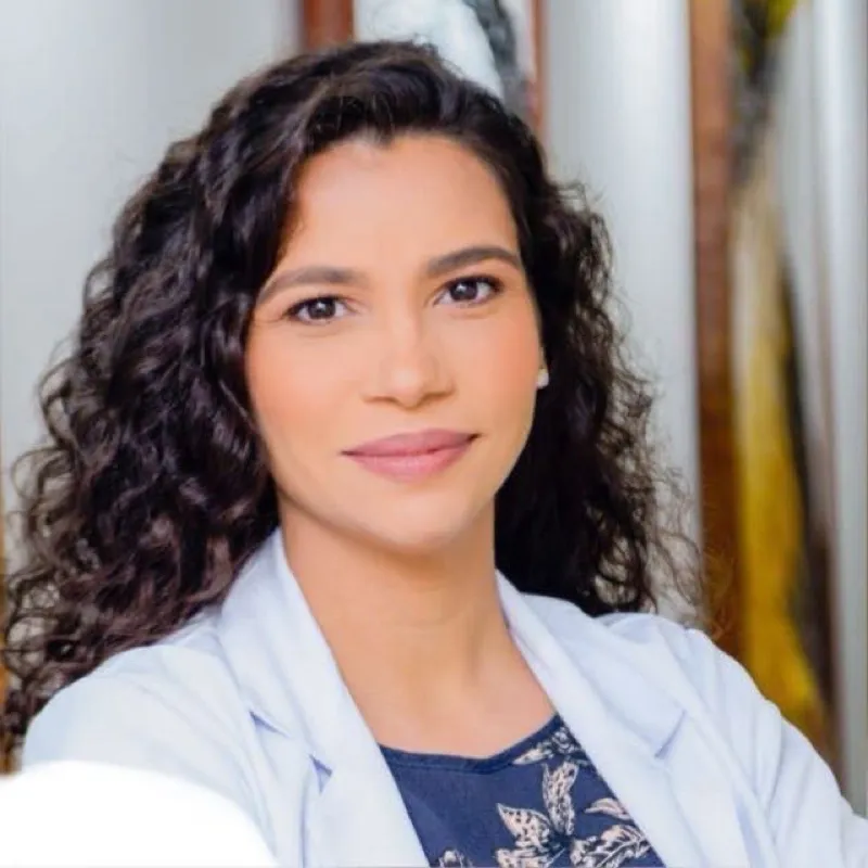 Dra. Jane Erika Frazão Okazaki — Geriatria